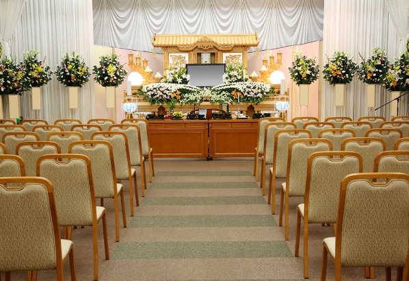 20 Funeral Hymns for Times of Grief and Requiem