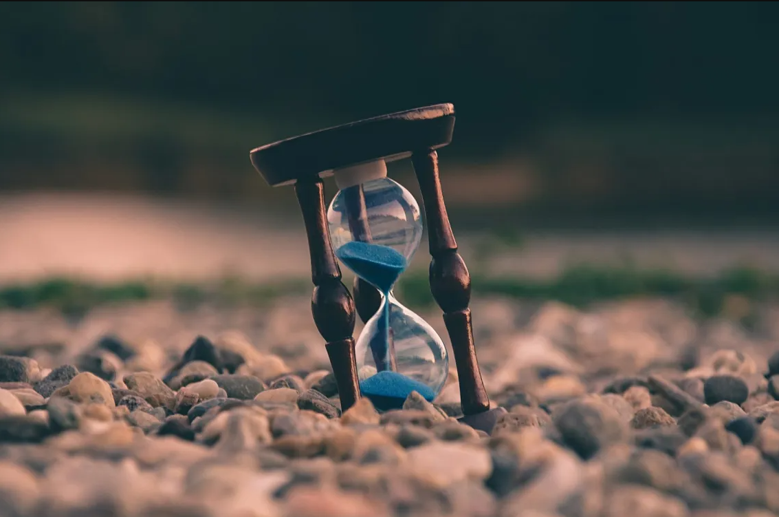 The Story Behind the Hymn “The Sands of Time Are Sinking”